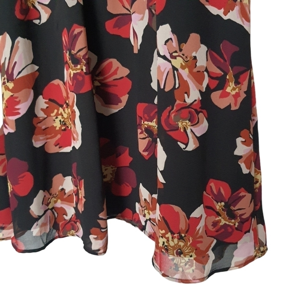 Madewell Mini Red Black Floral Dress Short Sleeves V-neck Size 4 Flowy - Picture 4 of 12